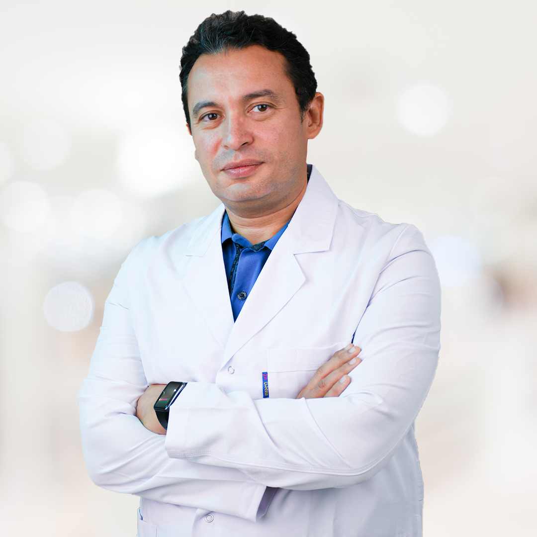 دكتور حسام عفيفي استشاري الجلطات الدماغية والحالات العصبية